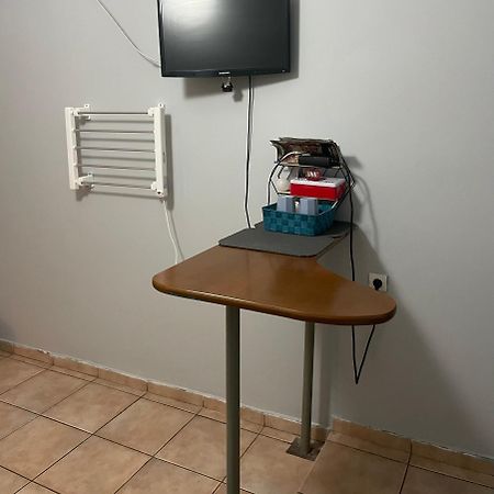 Κεντρικό Ημιυπόγειο Διαμέρισμα Volos Ngoại thất bức ảnh